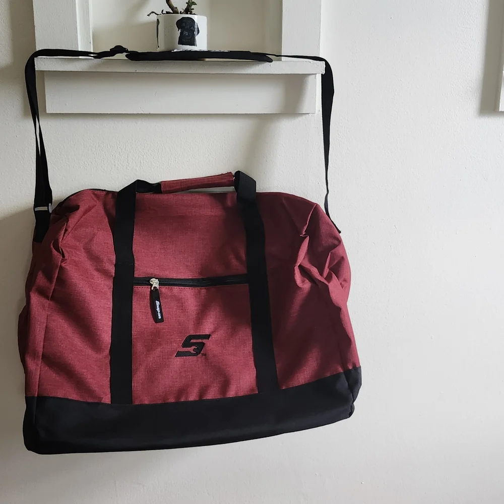 Stylish Red and Black Duffel Bag-Snap On